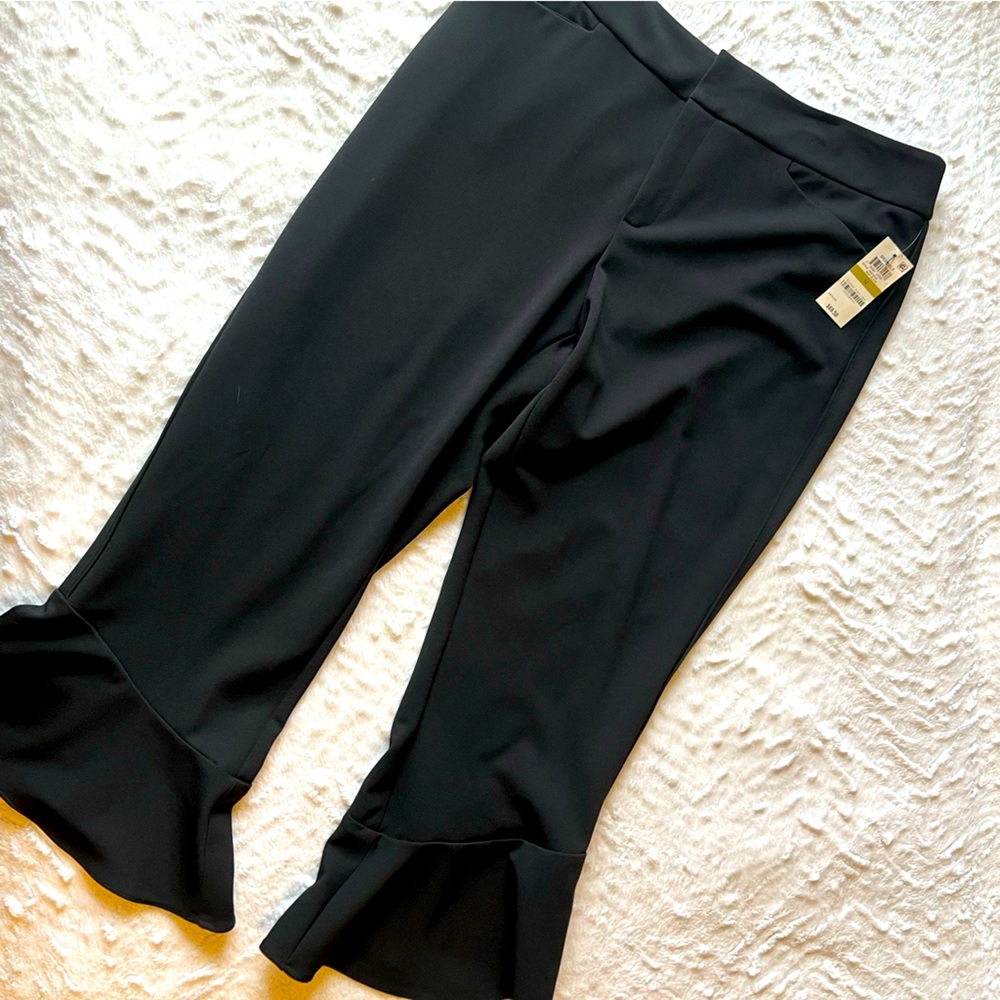 BAR III CROPPED AND RUFFLE BOTTOM FLARED DRESS PANTS NWT